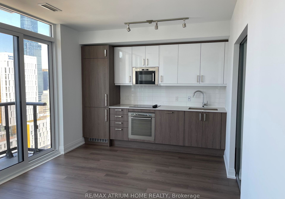77-mutual-street-toronto-ontario-c12926684