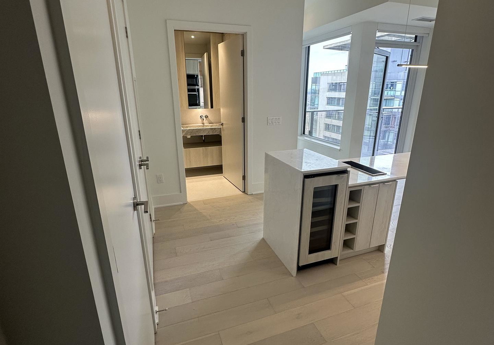 11-yorkville-avenue-toronto-ontario-c12926780