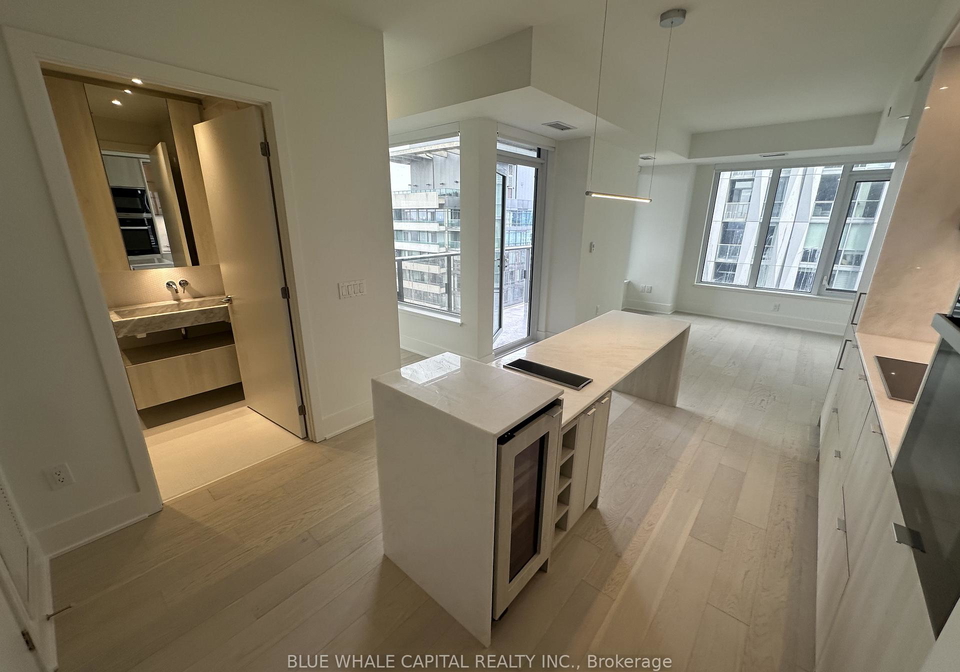 11-yorkville-avenue-toronto-ontario-c12926780