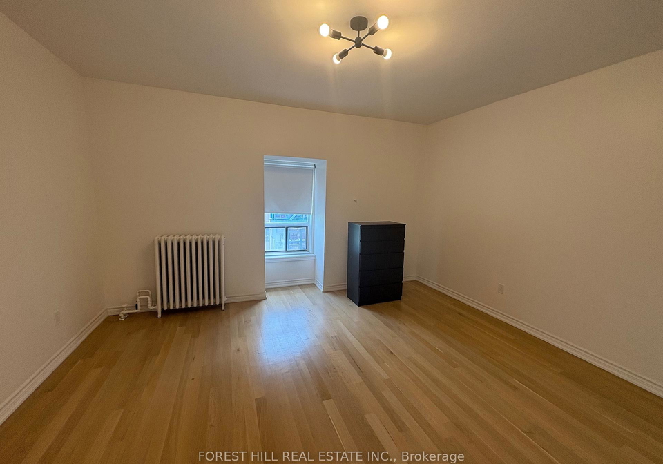 756-queen-street-w-toronto-ontario-c12926984