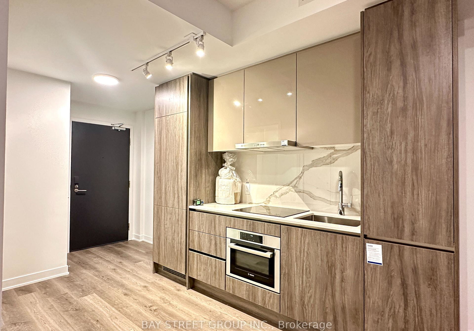 180-front-street-e-toronto-ontario-c12927008
