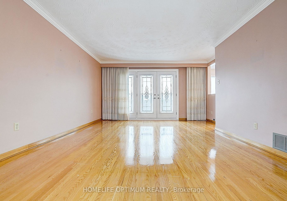 58-hazelnut-crescent-n-north-york-ontario-c12927528