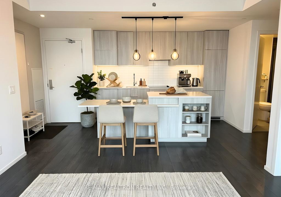 5-st-joseph-street-toronto-ontario-c12927530