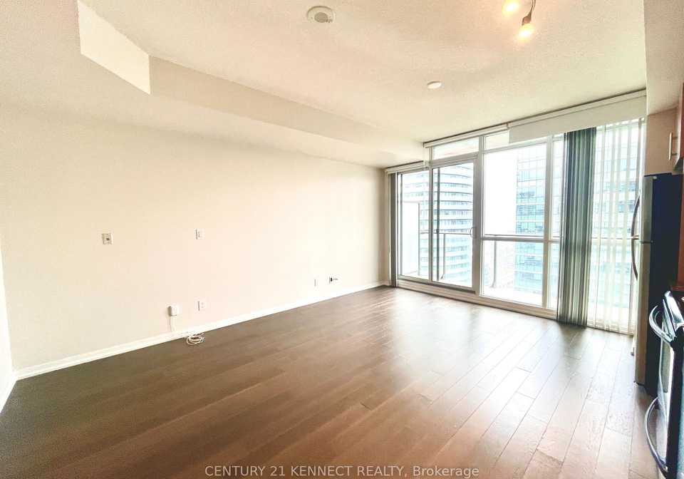 65-bremner-boulevard-toronto-ontario-c12928012