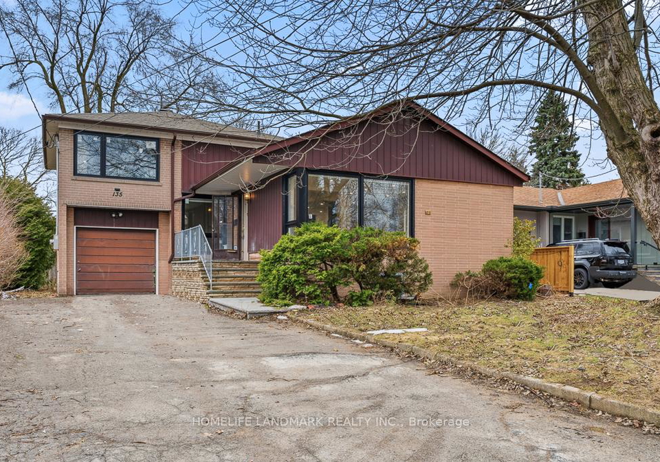 135-waterloo-avenue-toronto-ontario-c12928032