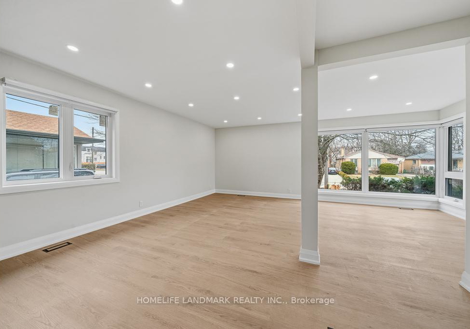 135-waterloo-avenue-toronto-ontario-c12928032