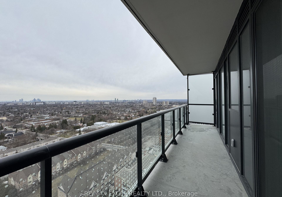 5858-yonge-street-toronto-ontario-c12928108