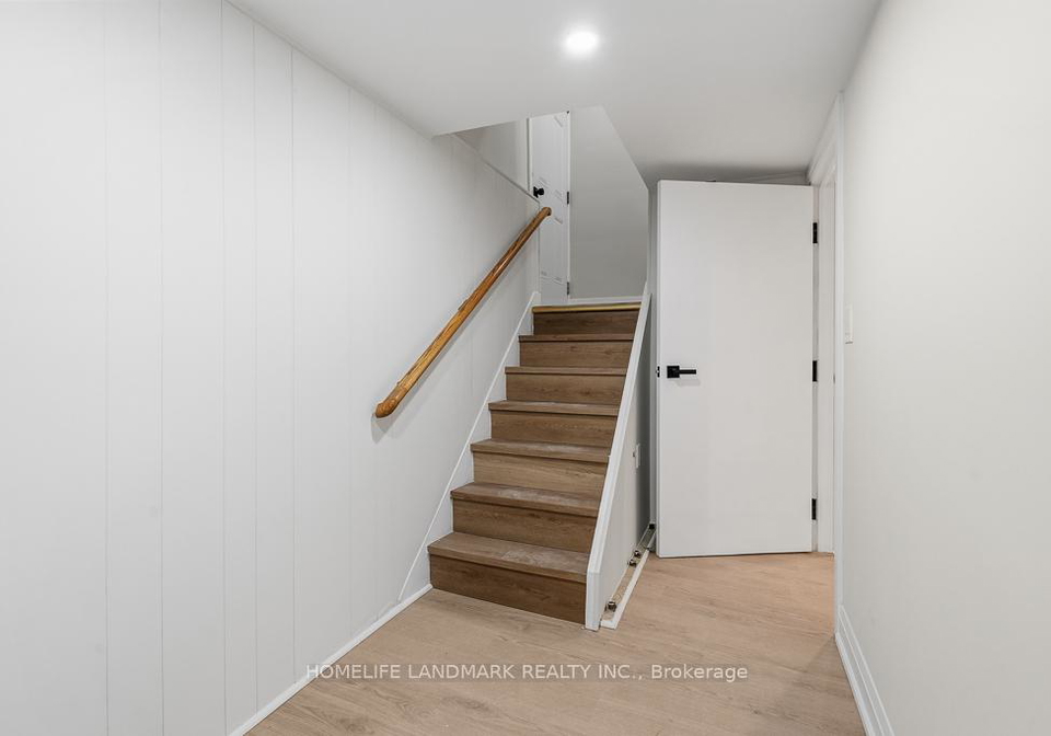 135-waterloo-avenue-toronto-ontario-c12928134