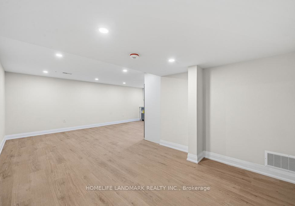 135-waterloo-avenue-toronto-ontario-c12928134