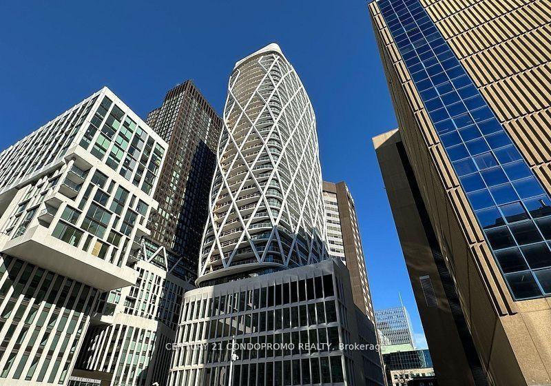 230-simcoe-street-toronto-ontario-c12928292