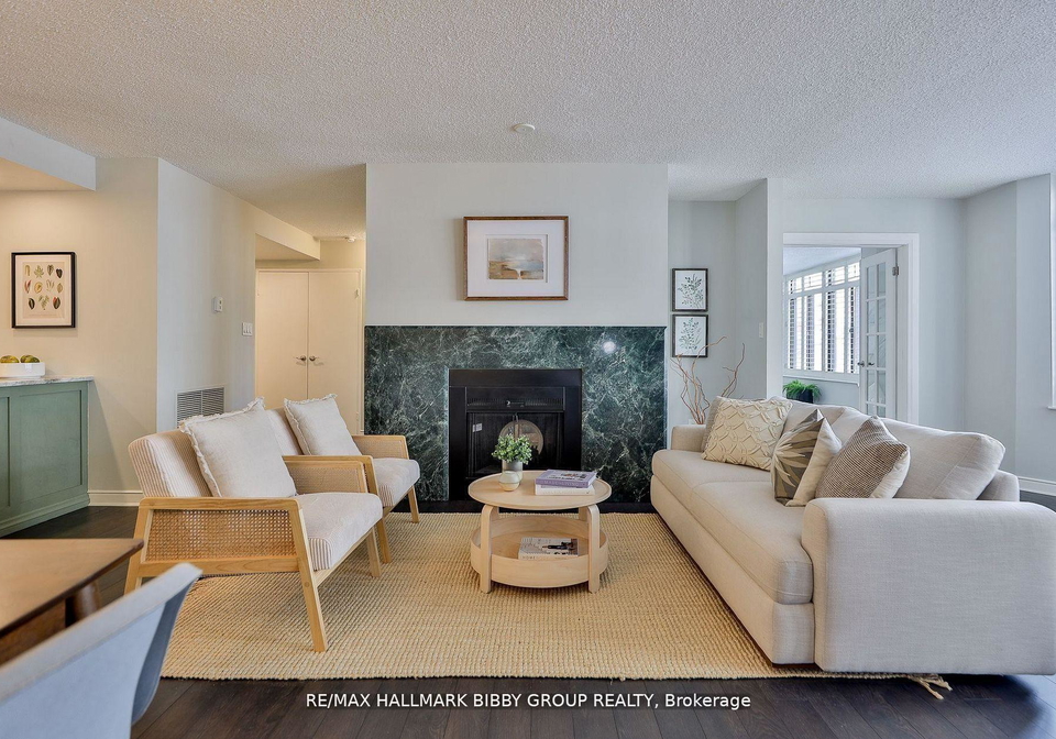 135-george-street-s-toronto-ontario-c12928448