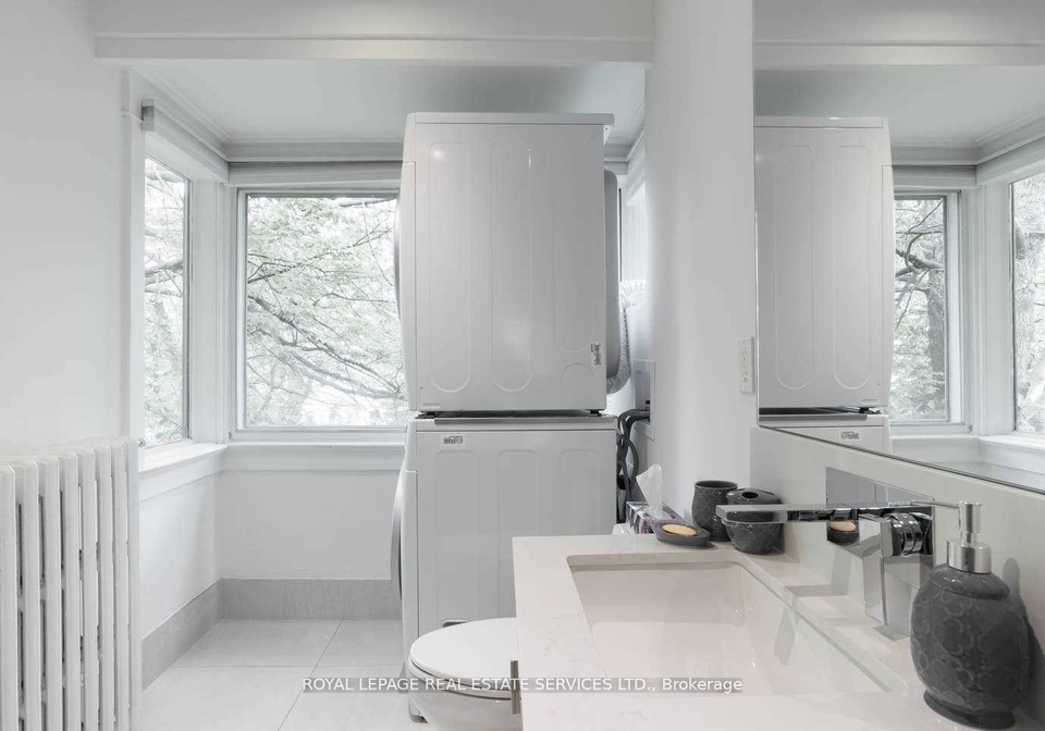 110-manor-road-e-toronto-ontario-c12928626