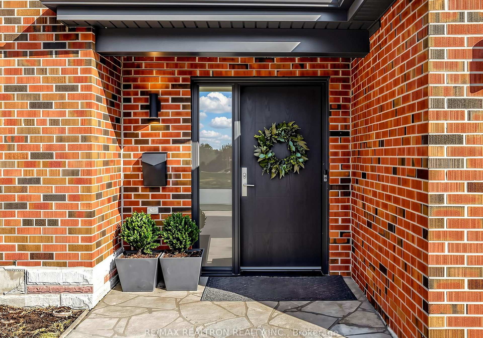 49-castlegrove-boulevard-north-york-ontario-c12928922