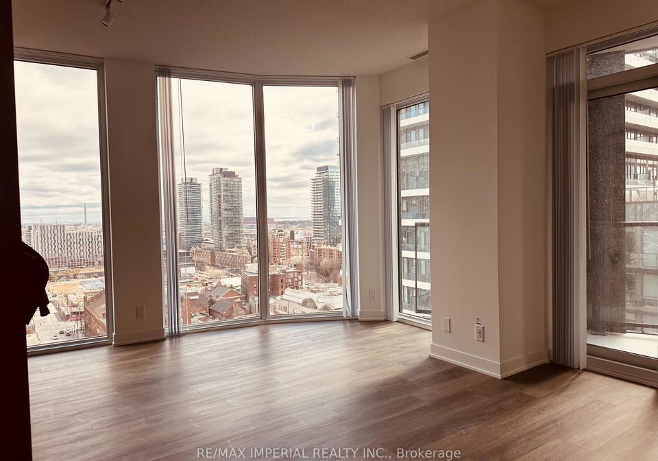 180-front-street-e-toronto-ontario-c12929056