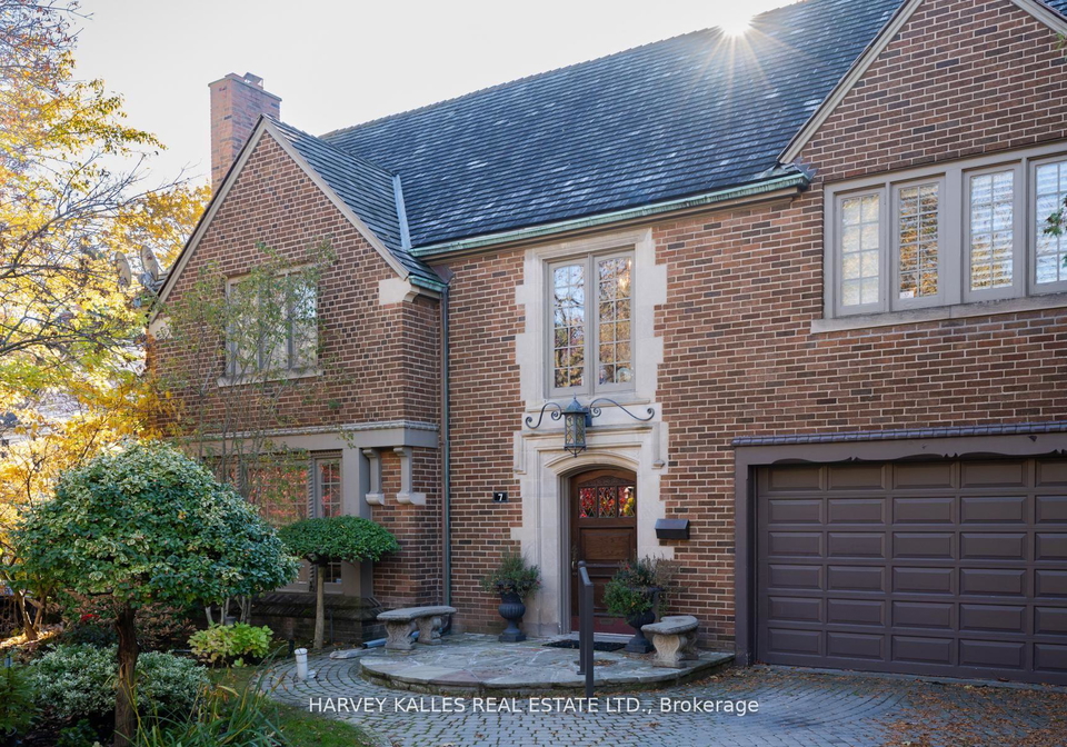 7-ridgewood-road-toronto-ontario-c12929074