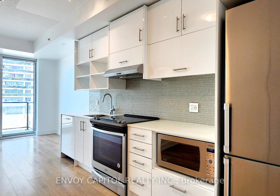 128-fairview-mall-drive-north-york-ontario-c12929620