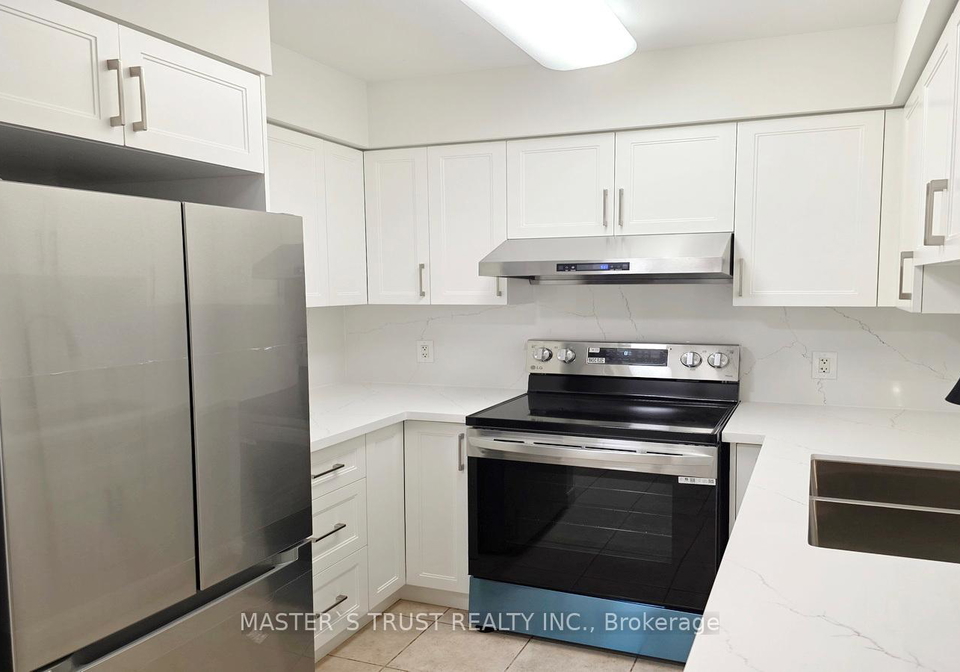 35-hollywood-avenue-north-york-ontario-c12929694