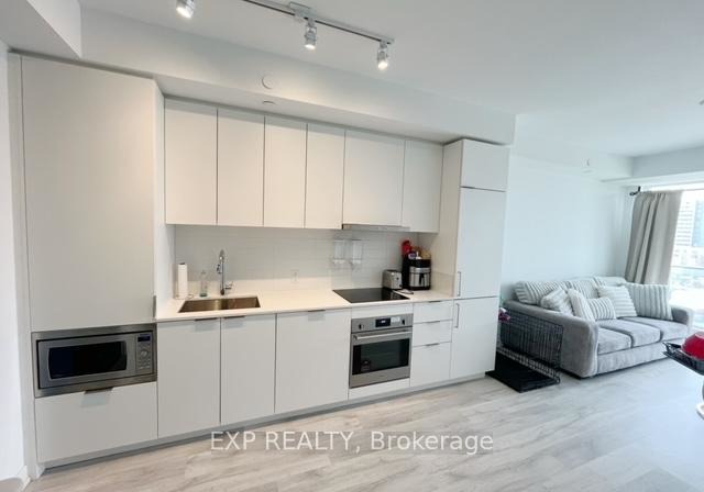 7-golden-lion-heights-north-york-ontario-c12930096