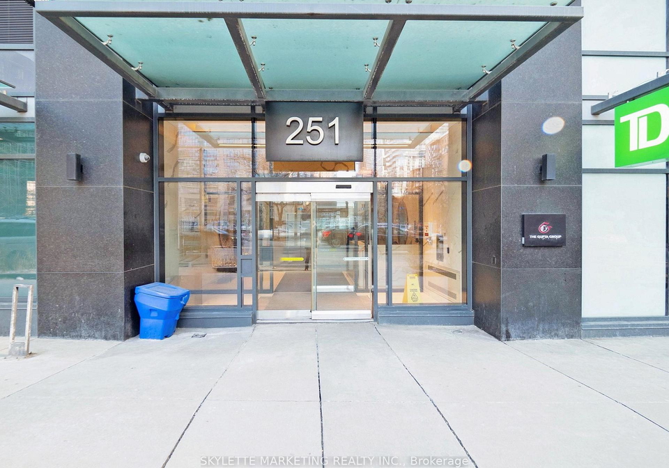 251-jarvis-street-toronto-ontario-c12930126