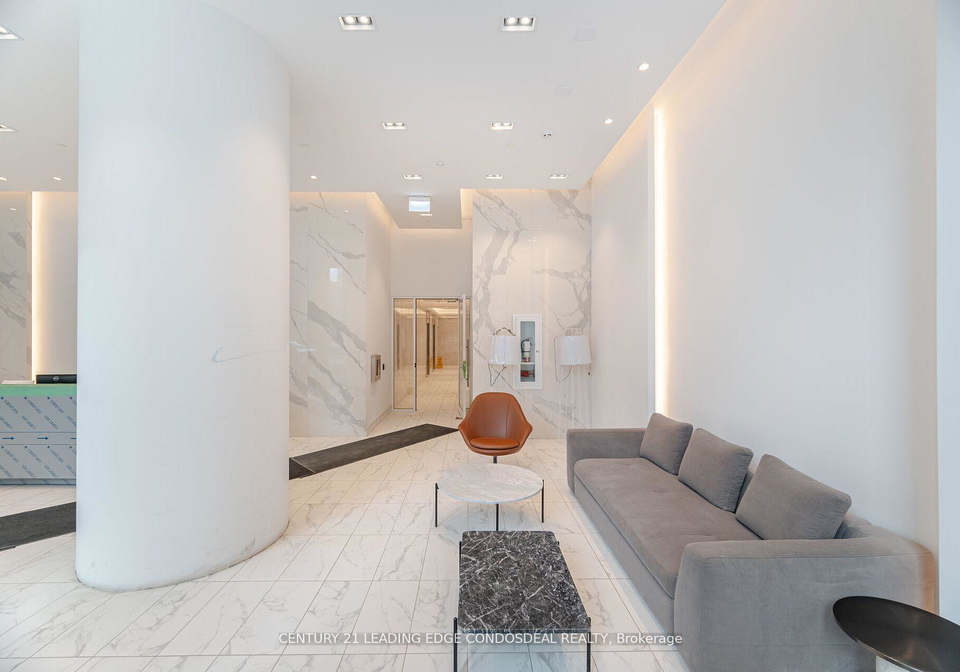 230-simcoe-street-toronto-ontario-c12930184