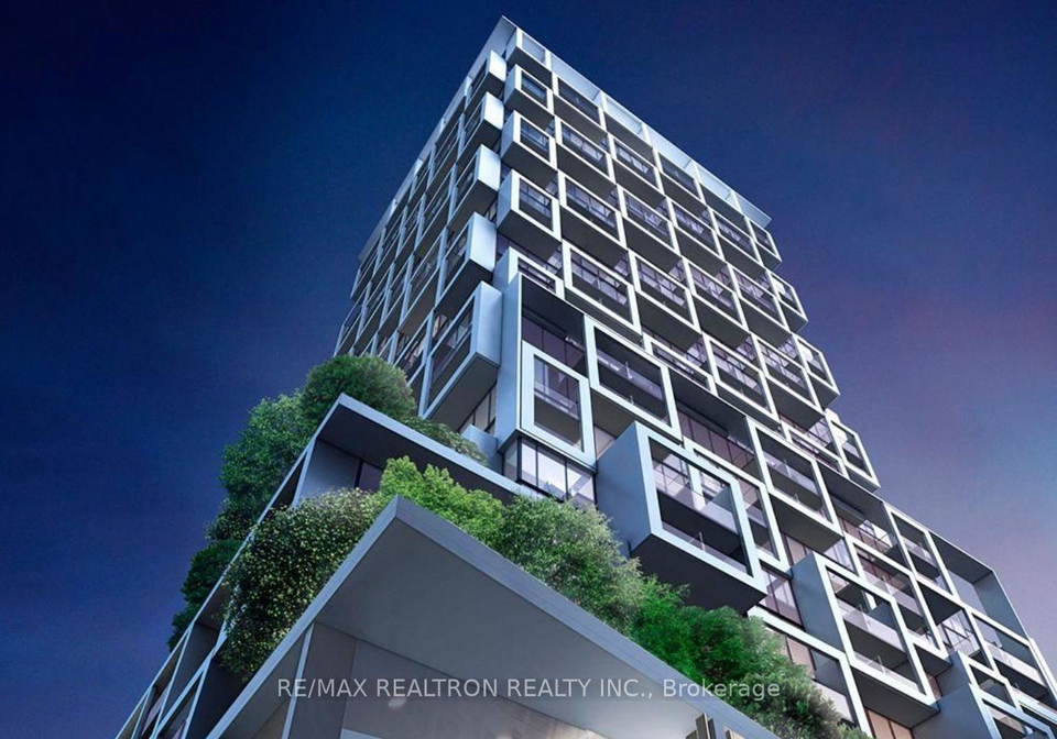 5-soudan-avenue-toronto-ontario-c12930312