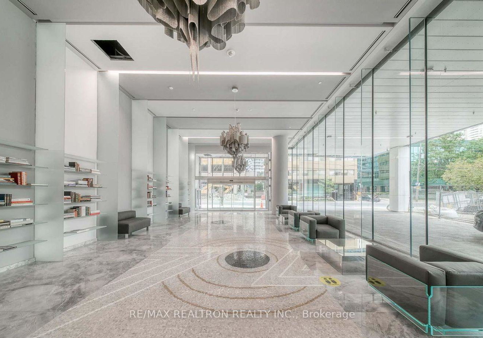 5-soudan-avenue-toronto-ontario-c12930312