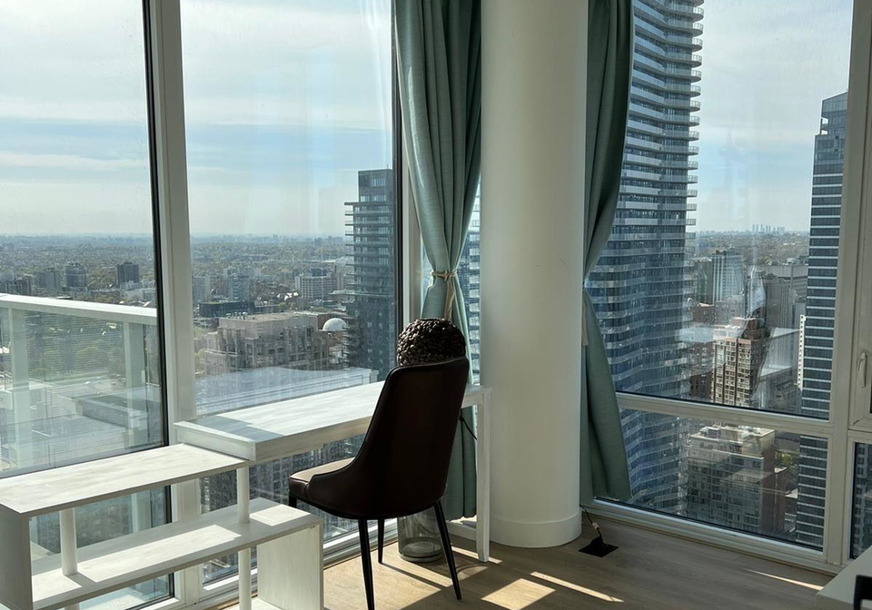 501-yonge-street-toronto-ontario-c12930338