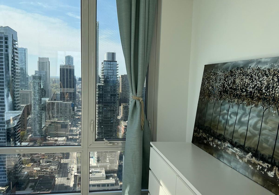 501-yonge-street-toronto-ontario-c12930338