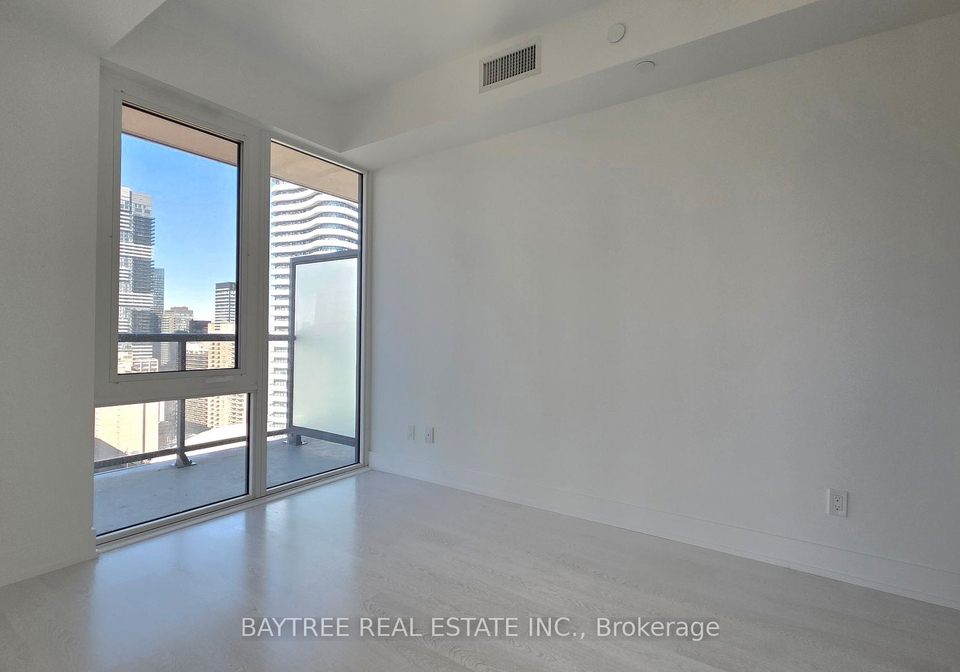 308-jarvis-street-toronto-ontario-c12930618