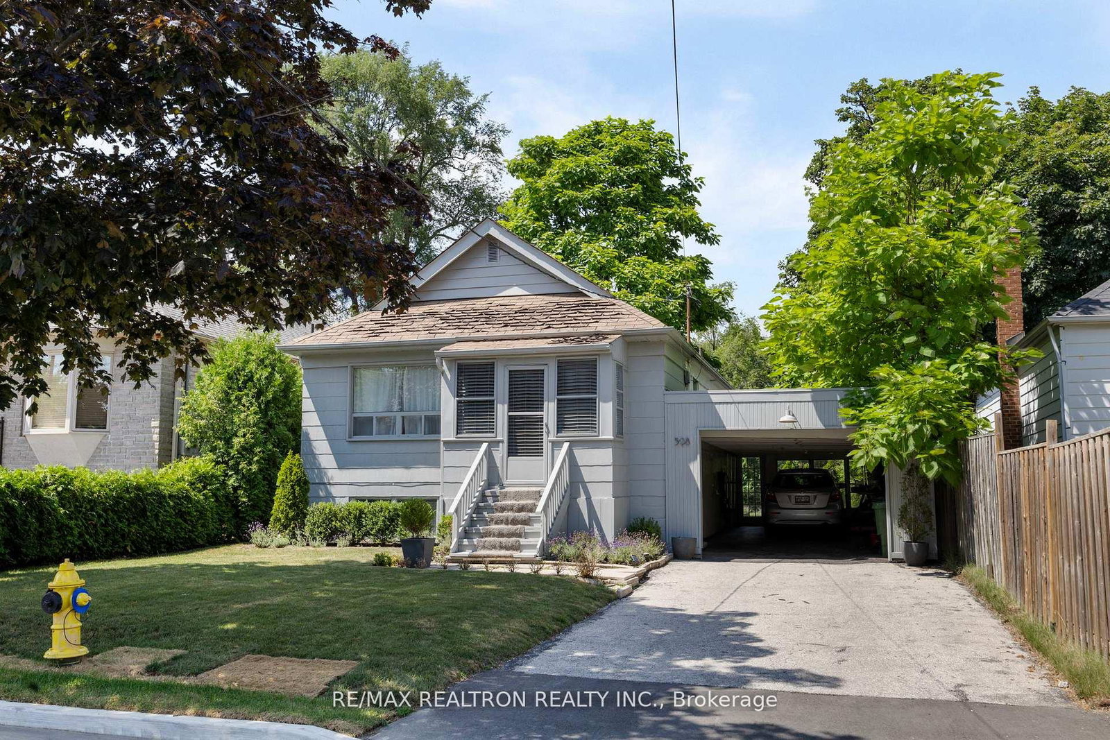 598-coldstream-avenue-toronto-ontario-c12930858
