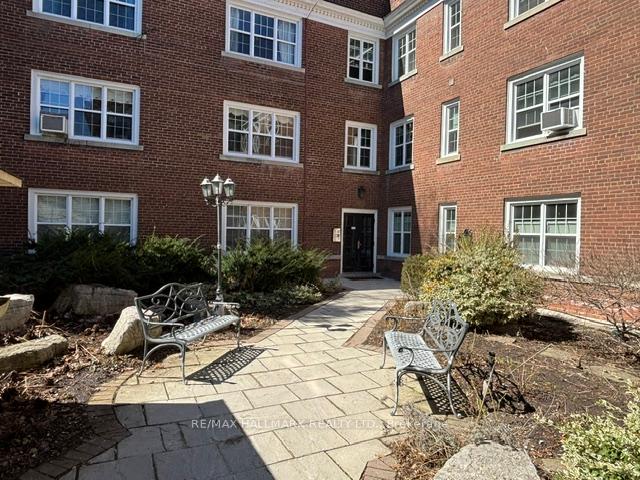80-lawton-boulevard-toronto-ontario-c12930860