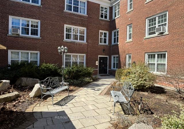 80-lawton-boulevard-toronto-ontario-c12930860
