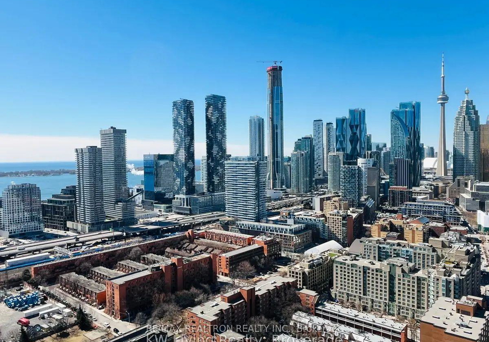 180-front-street-e-toronto-ontario-c12931158