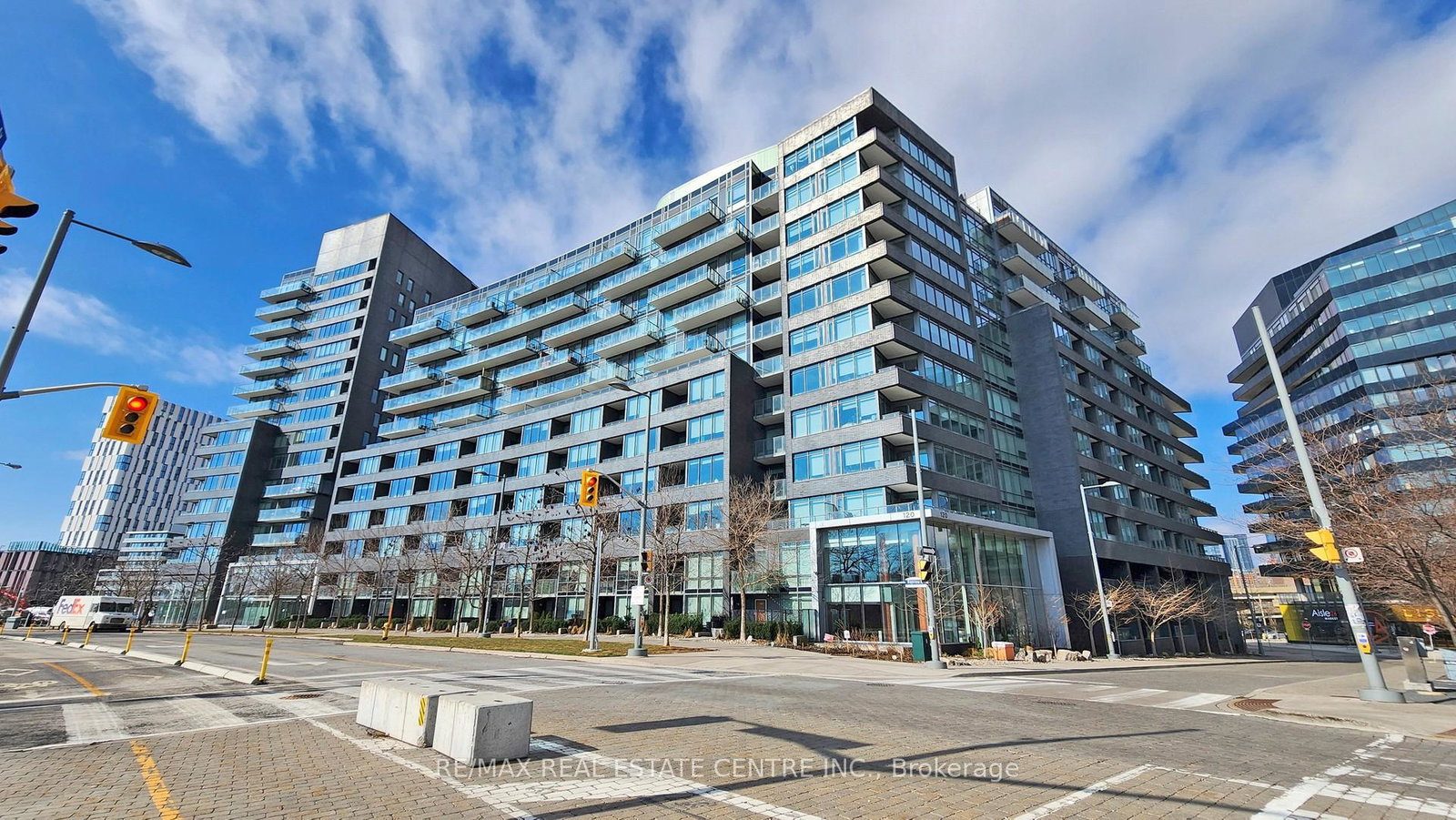 120-bayview-avenue-toronto-ontario-c12931402