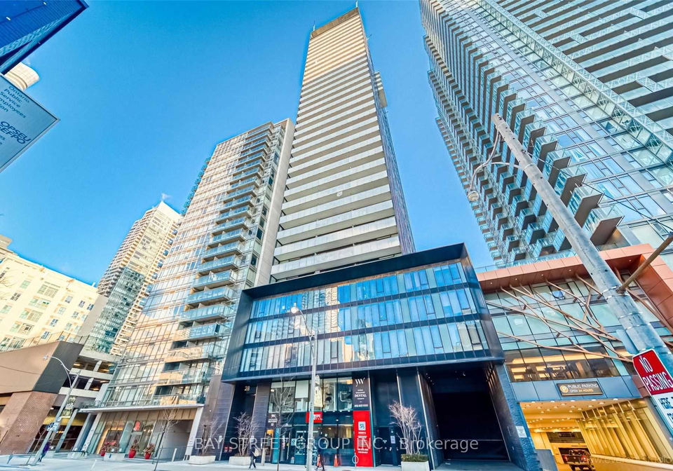 28-wellesley-street-toronto-ontario-c12931516