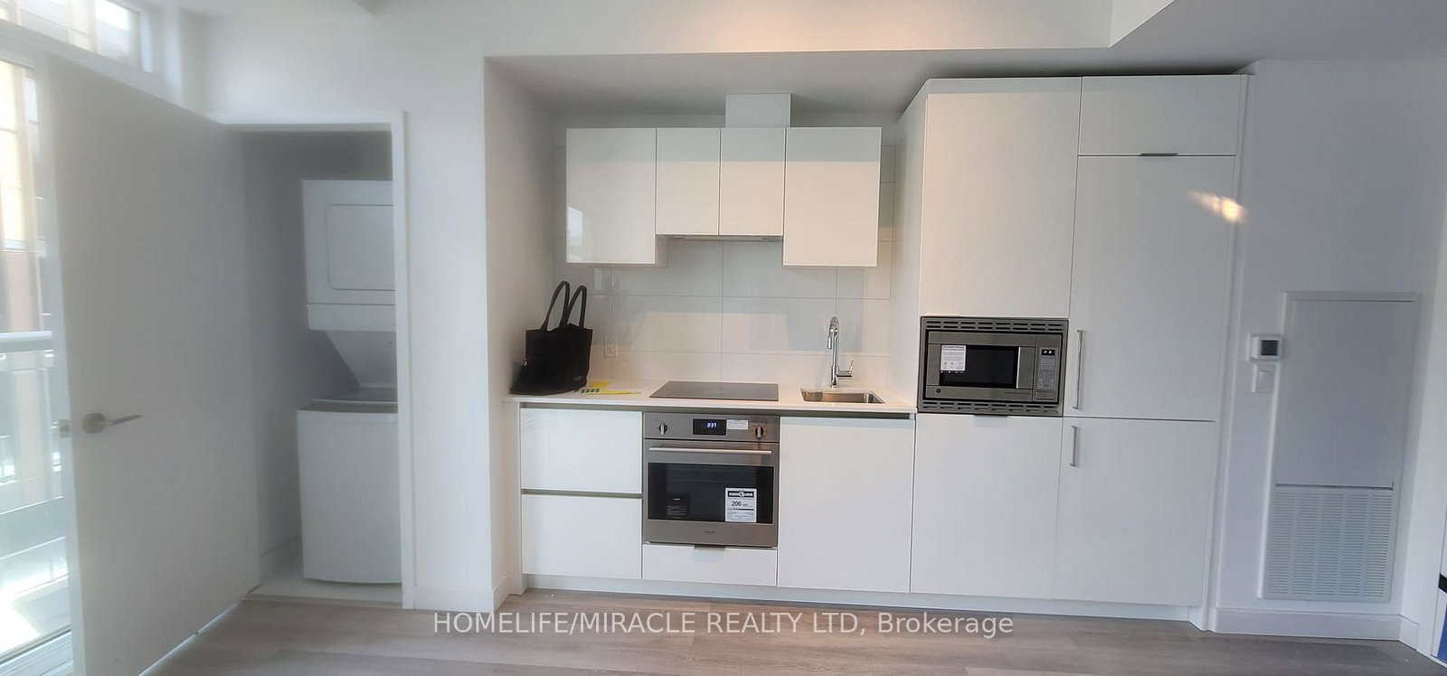 121-st-patrick-street-toronto-ontario-c12932224