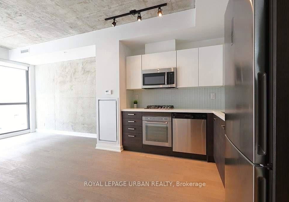 39-brant-street-toronto-ontario-c12932584