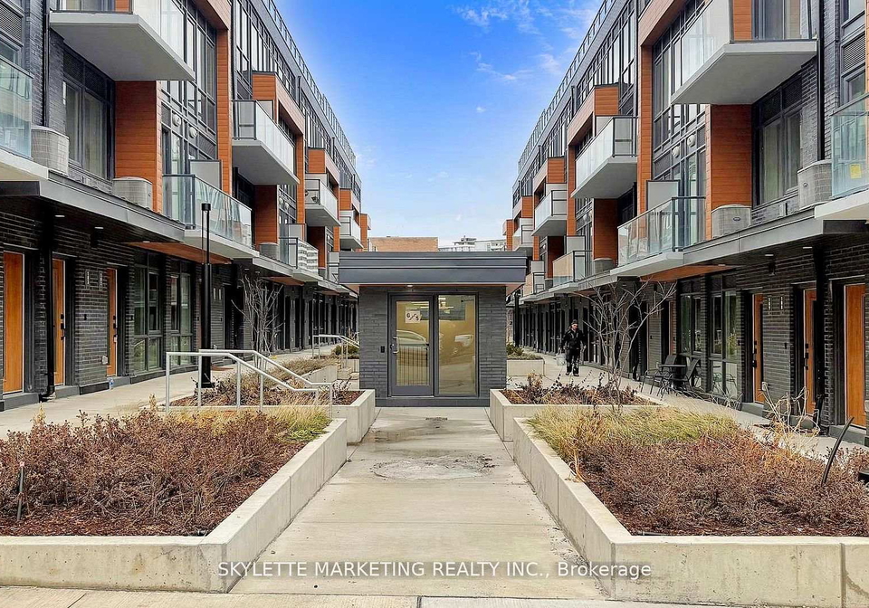 71-curlew-drive-north-york-ontario-c12932802