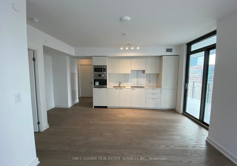 11-wellesley-street-w-toronto-ontario-c12932934