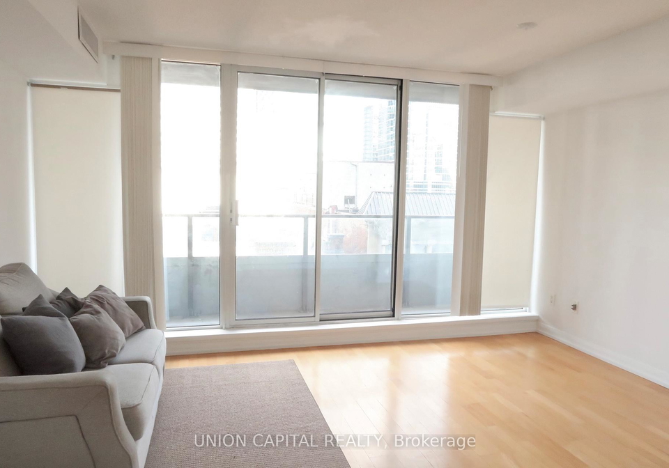 111-elizabeth-street-toronto-ontario-c12932996