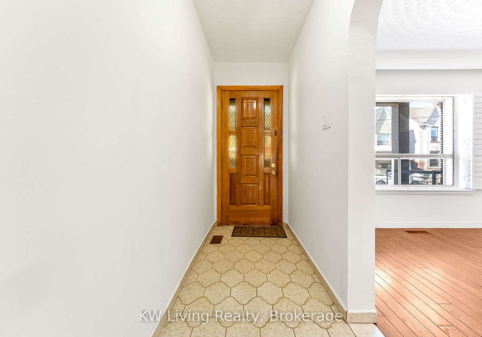 17-treford-place-toronto-ontario-c12933000