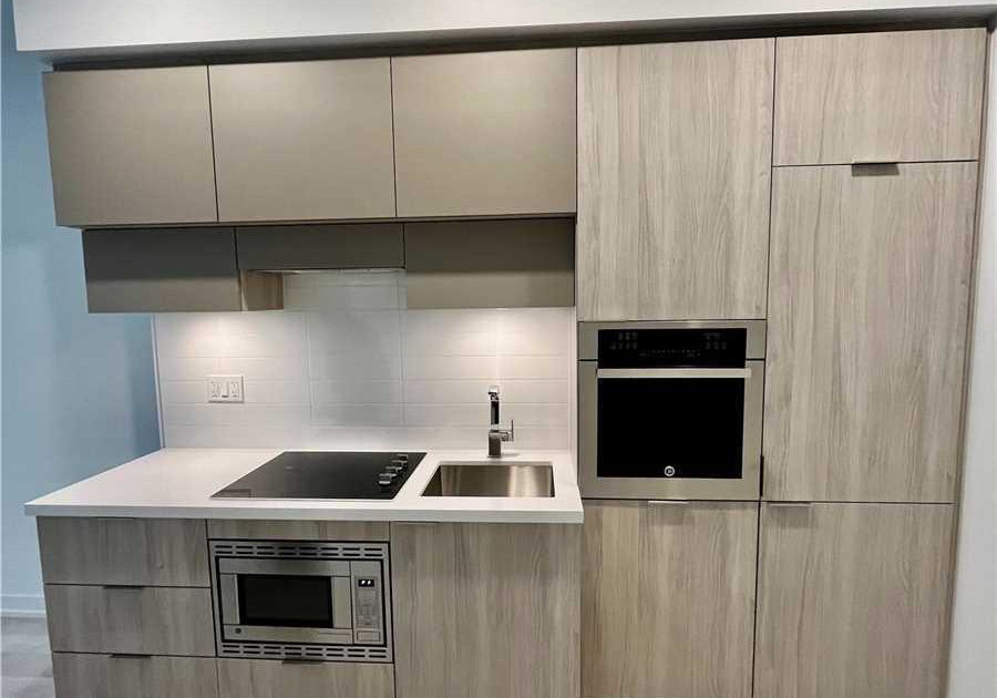 39-roehampton-avenue-toronto-ontario-c12933002