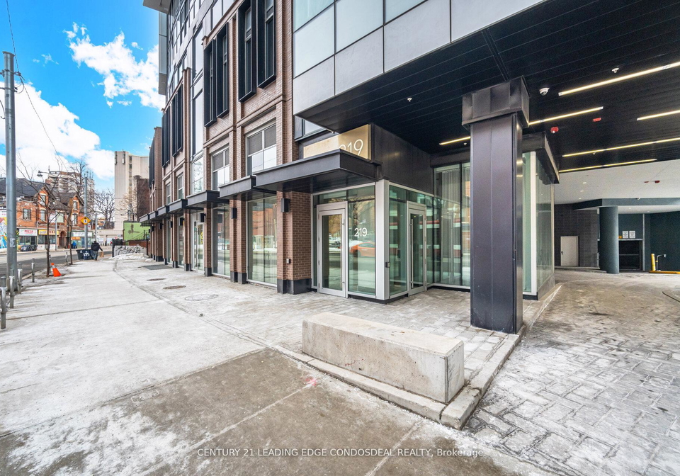 219-dundas-street-e-toronto-ontario-c12933122