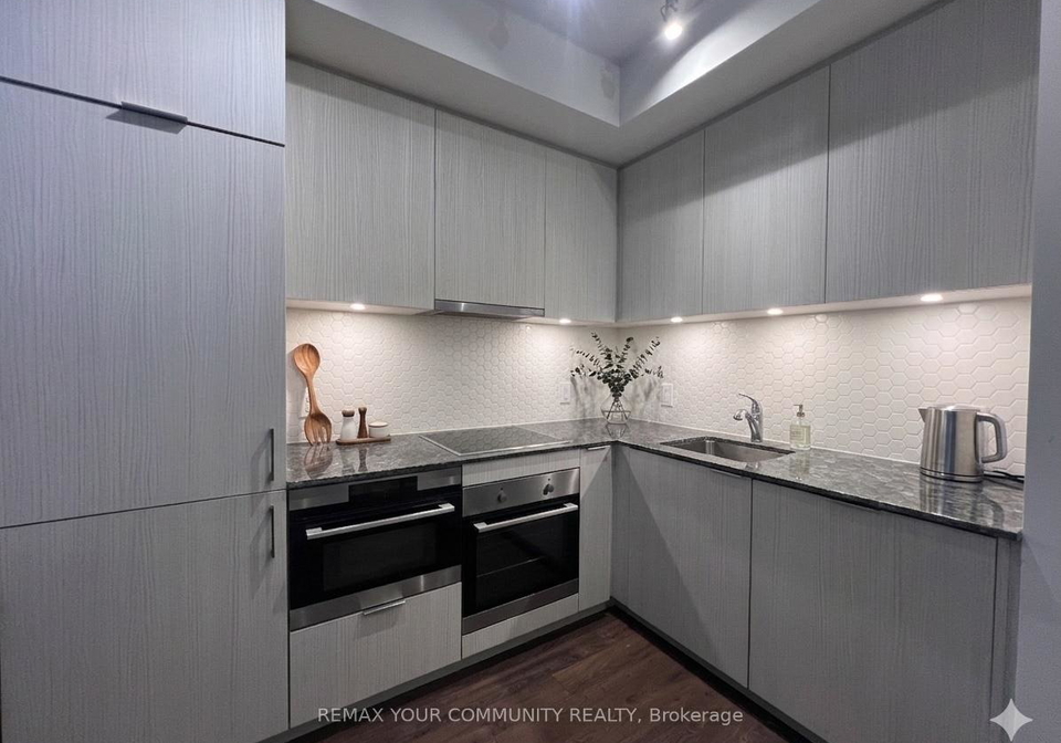 158-front-street-toronto-ontario-c12933442
