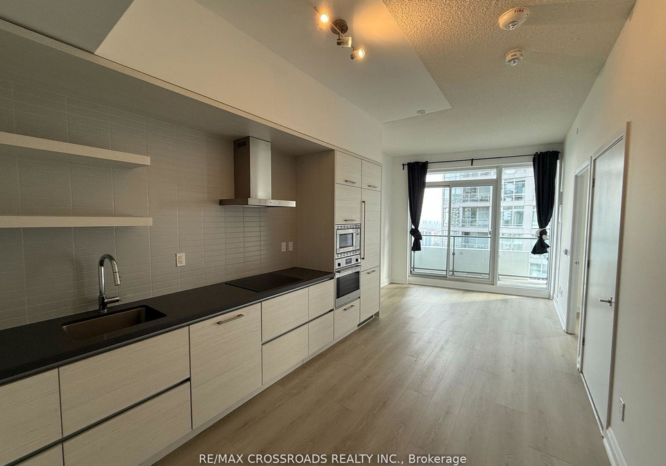 2221-yonge-street-toronto-ontario-c12933444