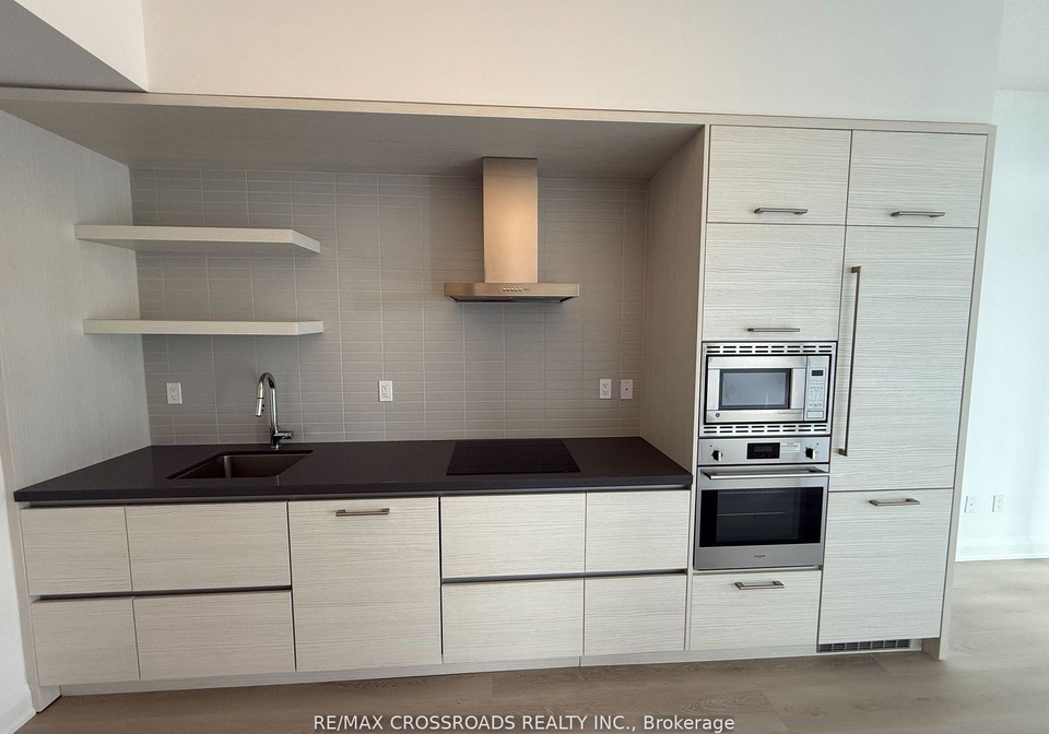 2221-yonge-street-toronto-ontario-c12933444