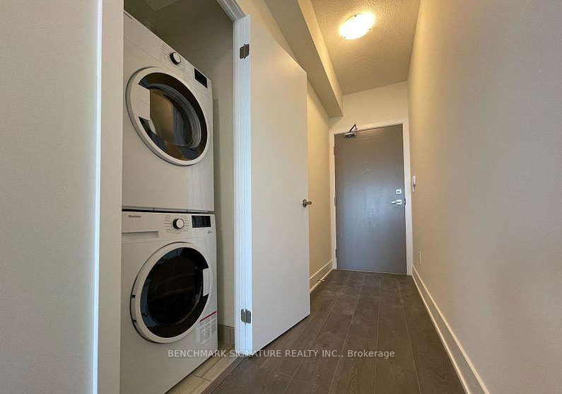188-fairview-mall-drive-north-york-ontario-c12933510