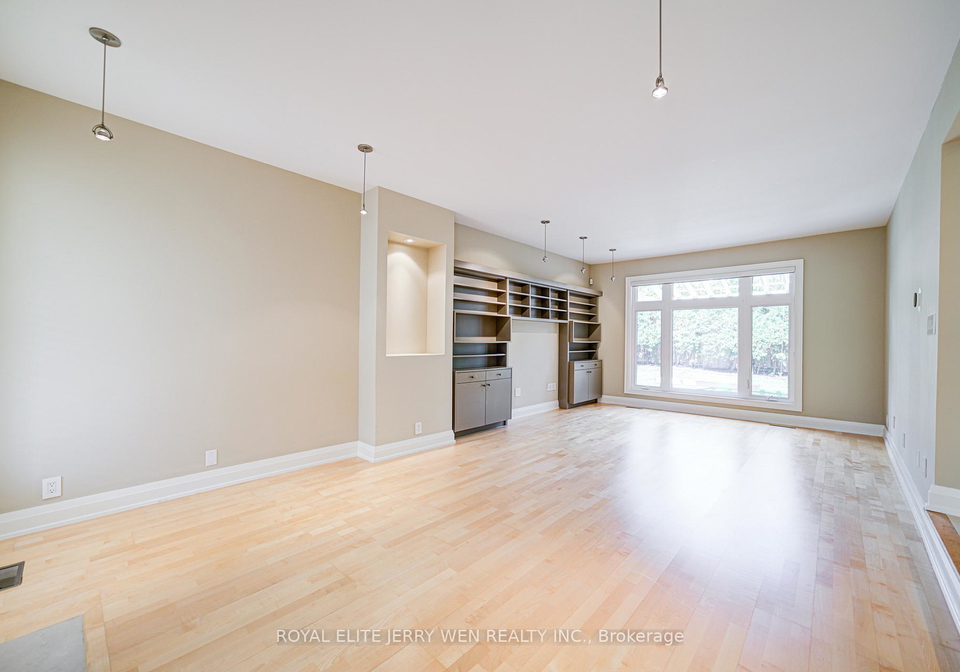36-cheval-drive-north-york-ontario-c12933646
