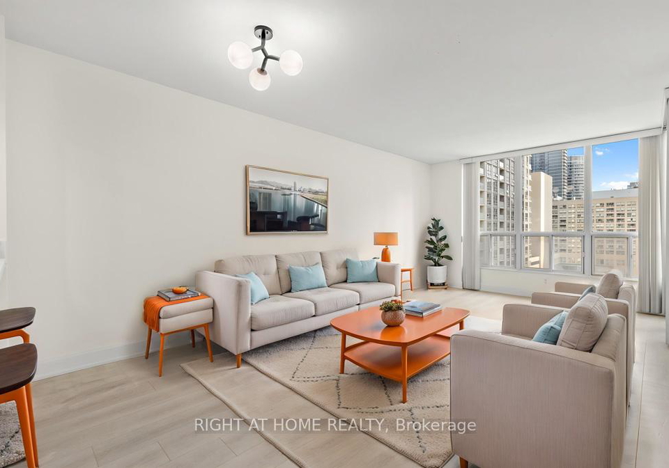 750-bay-street-toronto-ontario-c12933978