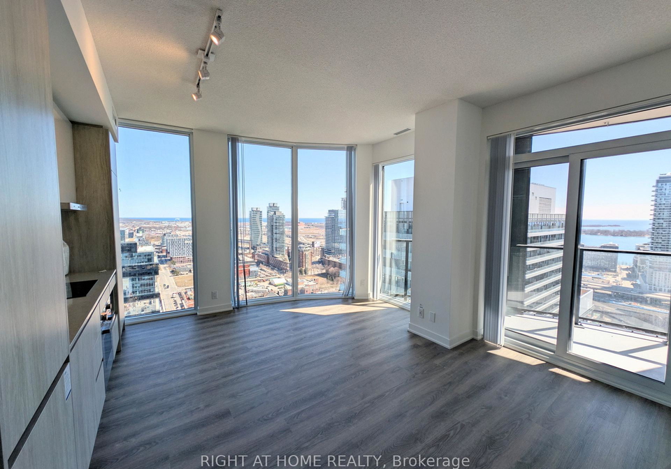 180-front-street-se-toronto-ontario-c12934056